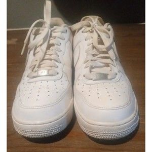 Size 8.5 Mens - Nike Air Force 1 Low '07 White